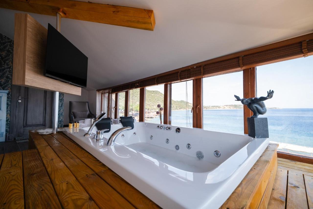 Assos Troy Port Hotel エクステリア 写真