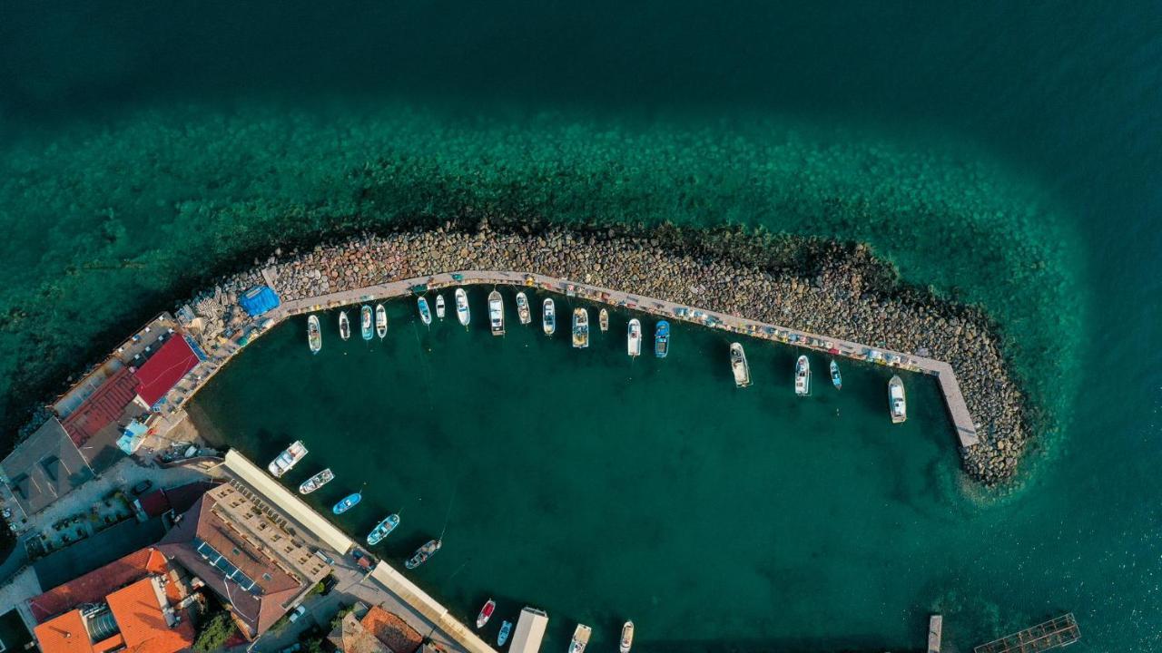 Assos Troy Port Hotel エクステリア 写真