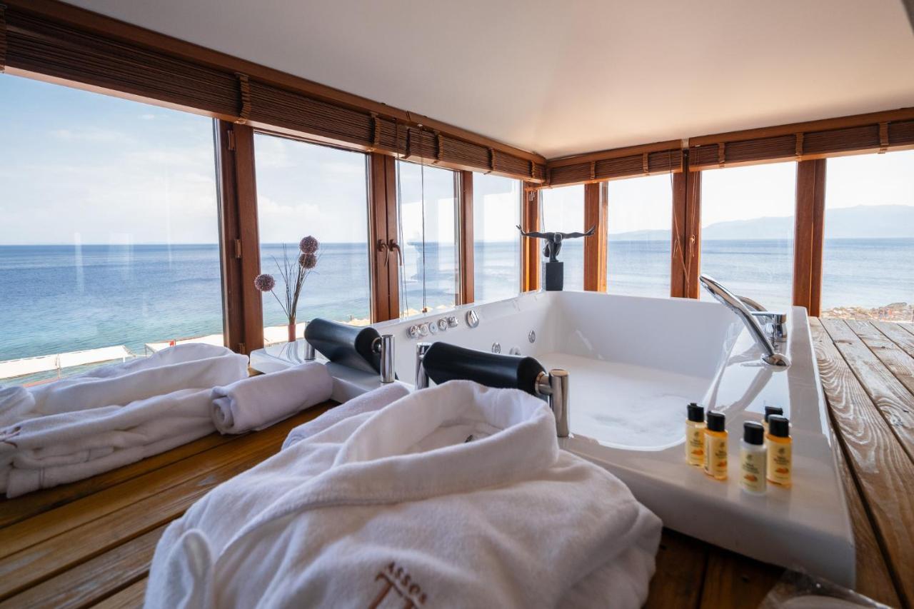Assos Troy Port Hotel エクステリア 写真